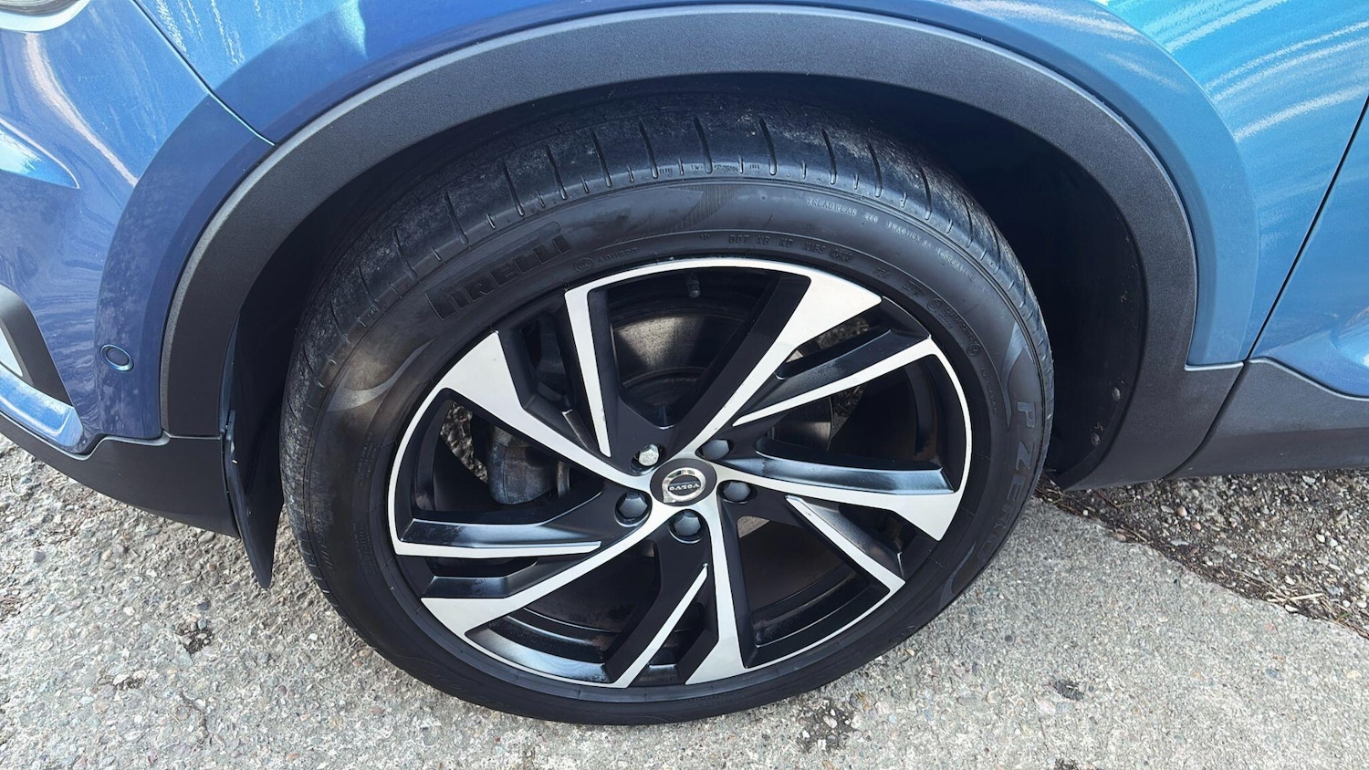 Used Volvo XC40 2017 for sale - 78204145: Photo 13