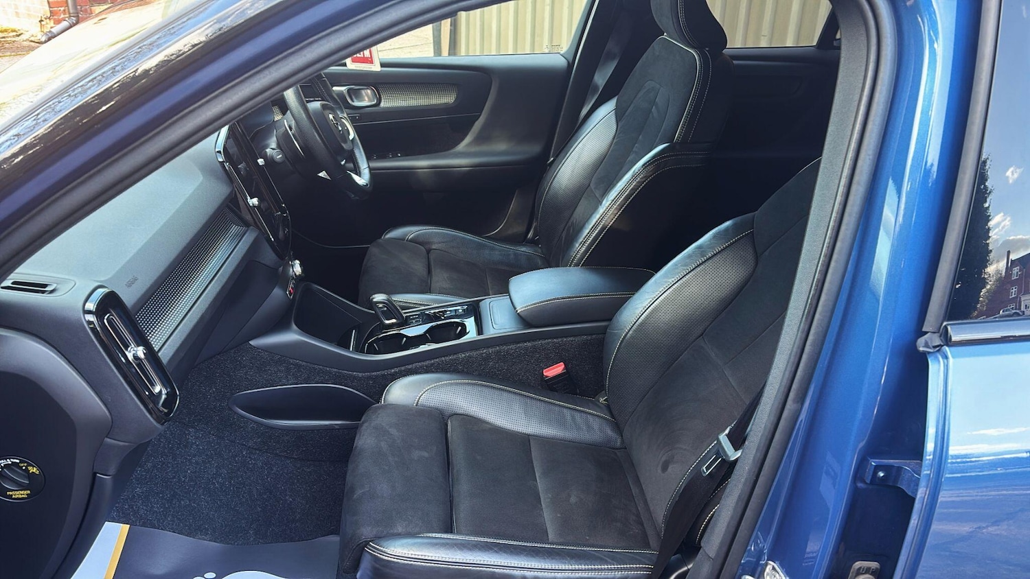 Used Volvo XC40 2017 for sale - 78204145: Photo 17