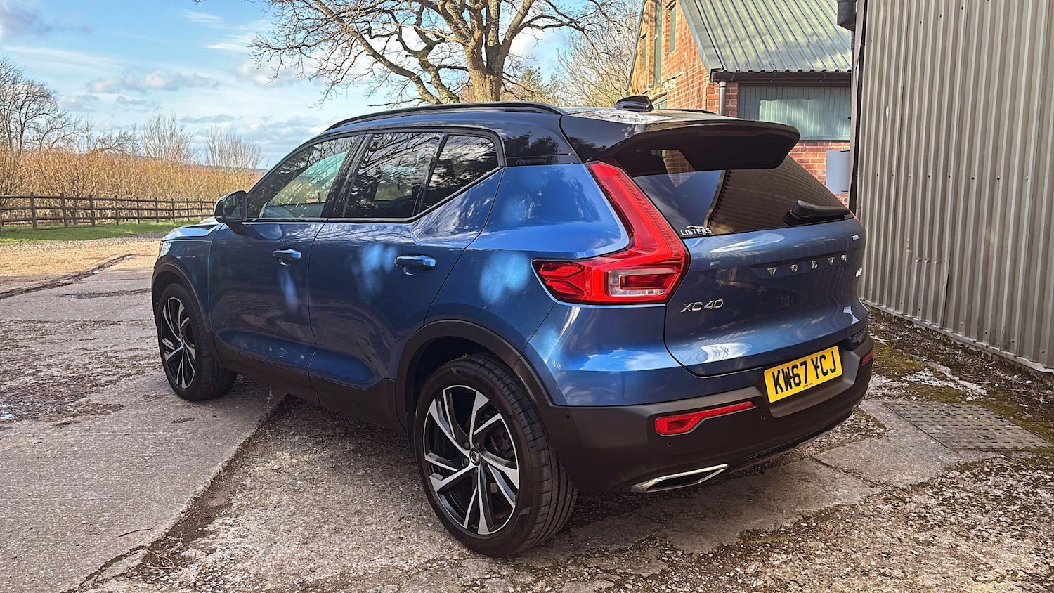 Used Volvo XC40 2017 for sale - 78204145: Photo 8
