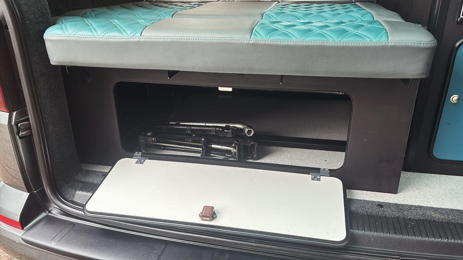 Used Volkswagen Transporter for sale - 78205501: Photo 27