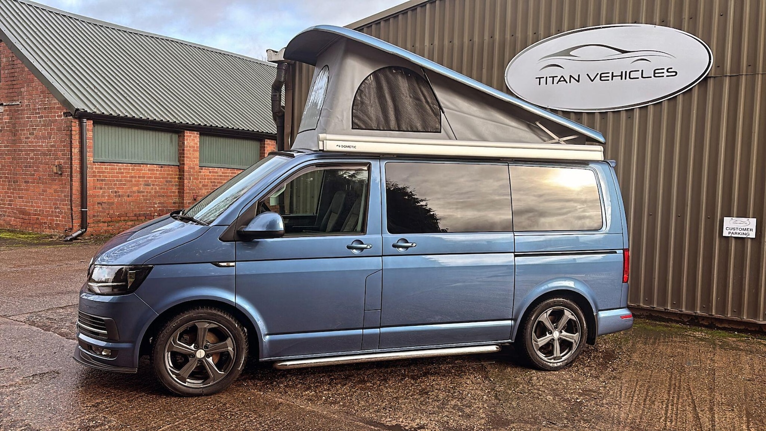 Used Volkswagen Transporter 2017 for sale - 78204354: Photo 1