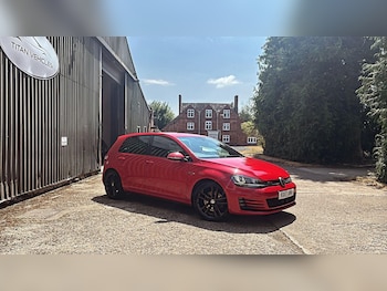 Used Volkswagen Golf 2017 for sale - 79202041: Photo