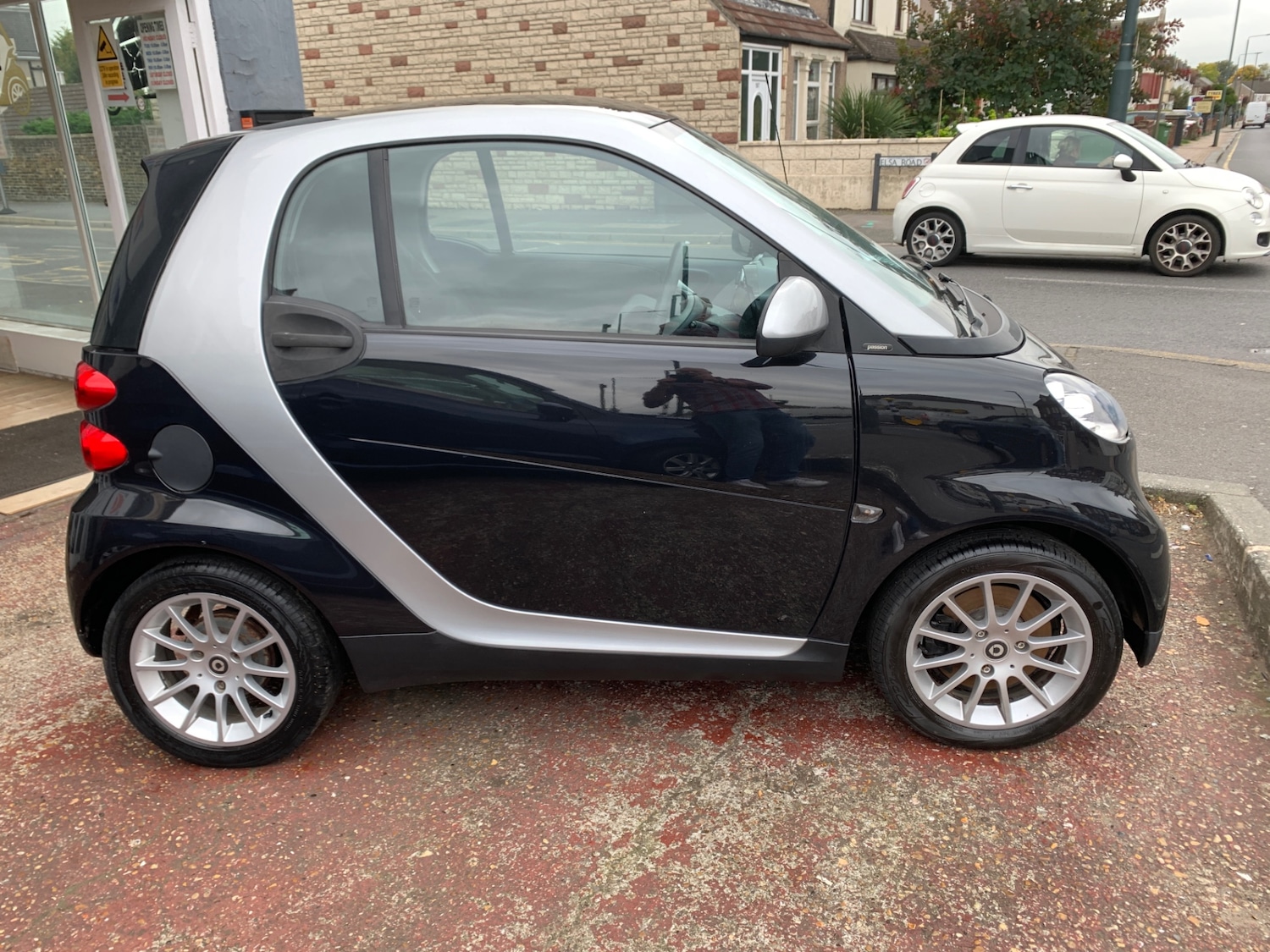 Used smart fortwo 2010 for sale - 76206475: Photo 2