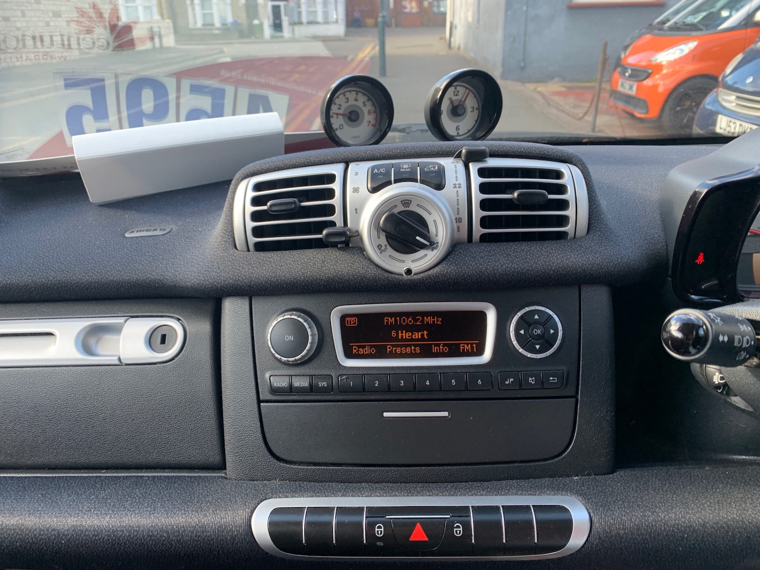 Used smart fortwo 2011 for sale - 76364968: Photo 16