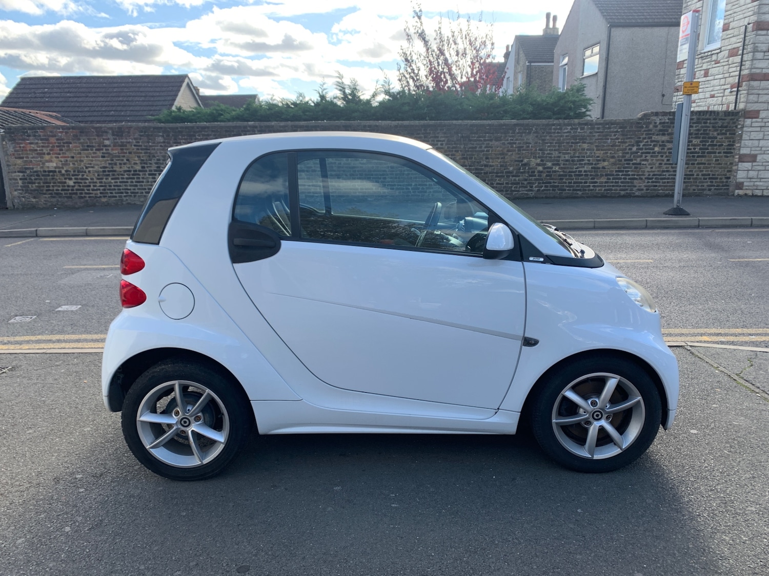 Used smart fortwo 2011 for sale - 76364968: Photo 4