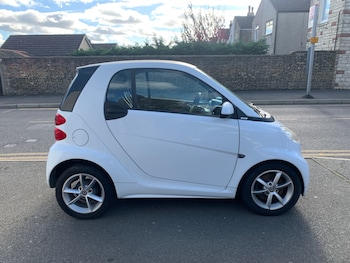Used smart fortwo 2011 for sale - 76364968: Photo
