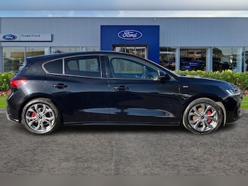 Used Ford Focus 2022 for sale - 76190531: Photo 3