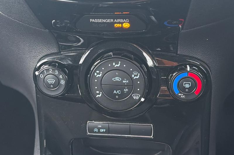 Used Ford Fiesta 2016 for sale - 77505701: Photo 25