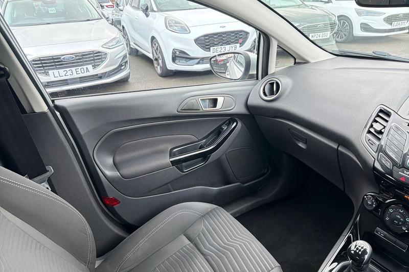 Used Ford Fiesta 2016 for sale - 77505701: Photo 31