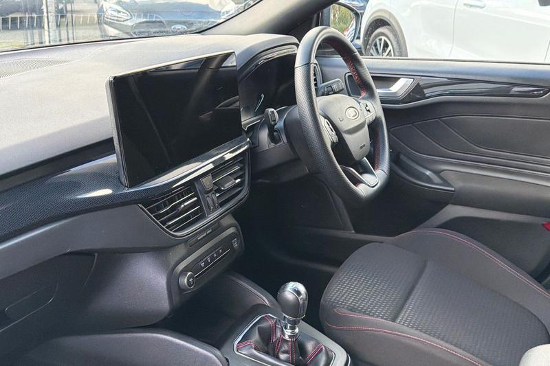 Used Ford Focus 2022 for sale - 78011215: Photo 18