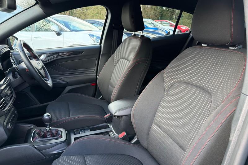 Used Ford Focus 2022 for sale - 78011215: Photo 19