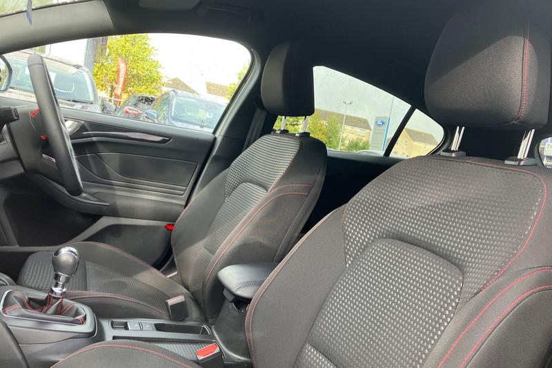 Used Ford Focus 2023 for sale - 76327756: Photo 19