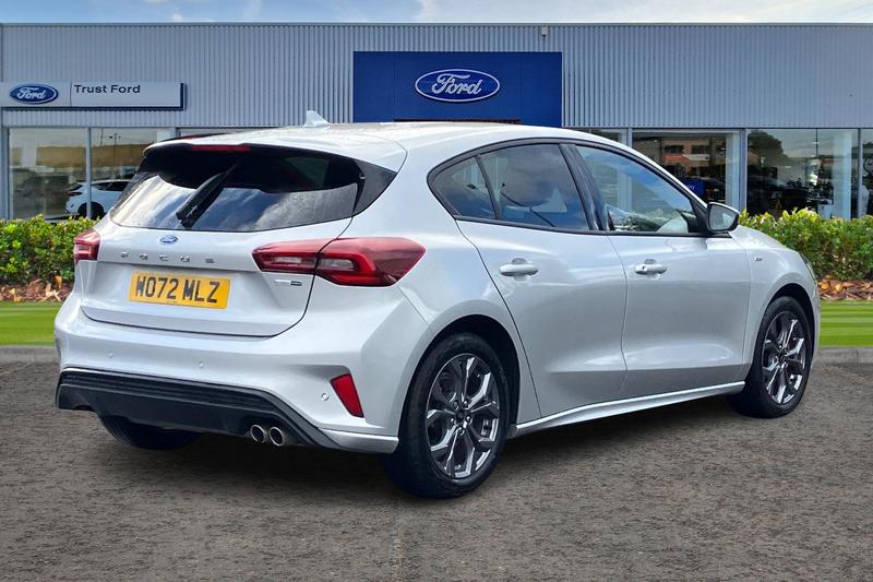 Used Ford Focus 2023 for sale - 76327756: Photo 4