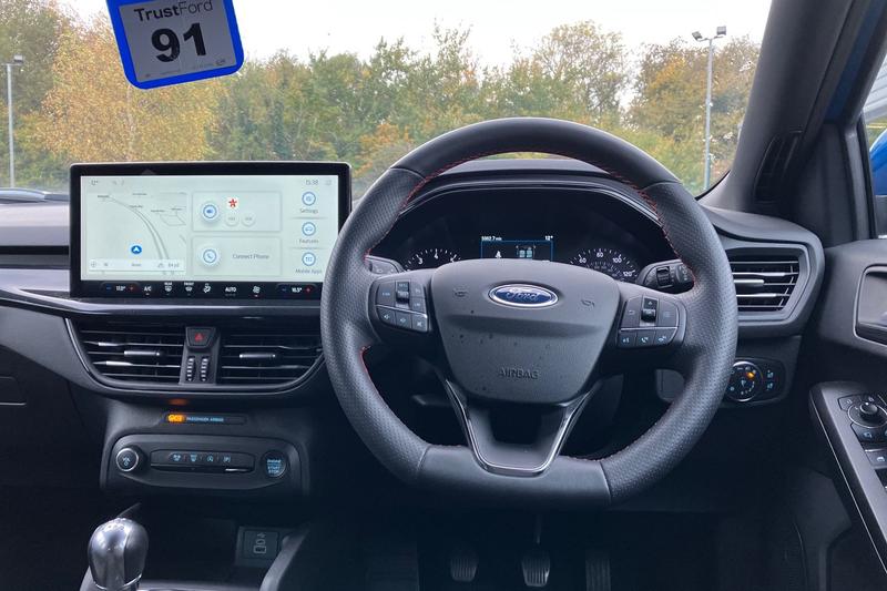 Used Ford Focus 2023 for sale - 76433850: Photo 12