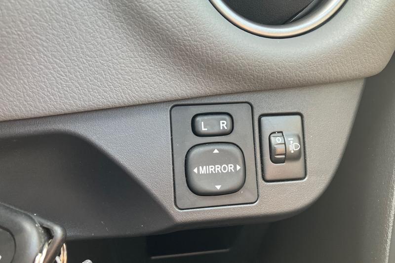 Used Toyota Yaris 2015 for sale - 76114605: Photo 23