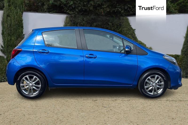 Used Toyota Yaris 2015 for sale - 76114605: Photo 3