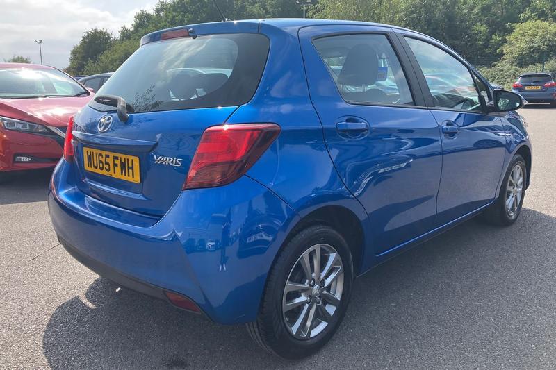 Used Toyota Yaris 2015 for sale - 76114605: Photo 40