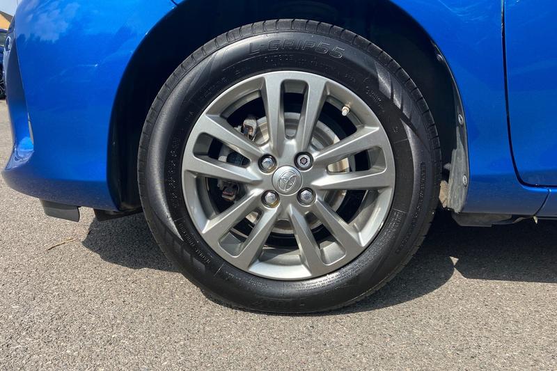 Used Toyota Yaris 2015 for sale - 76114605: Photo 8