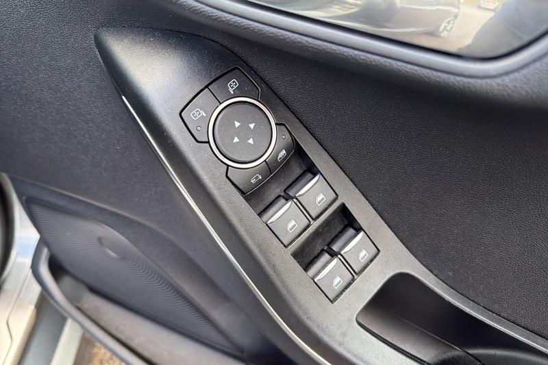 Used Ford Fiesta 2019 for sale - 77435102: Photo 16