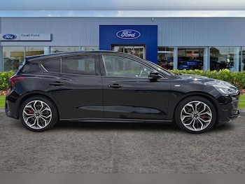 Used Ford Focus 2026 for sale - 79067249: Photo