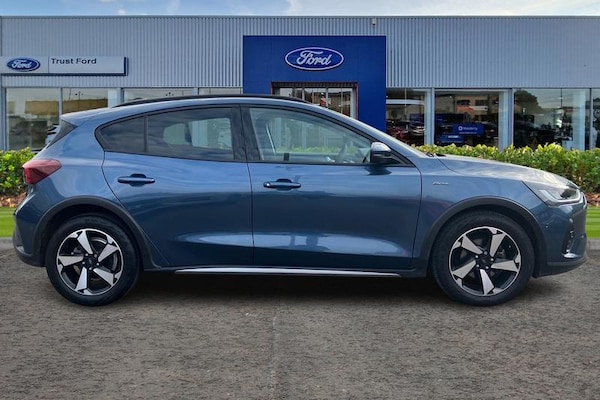 Used Ford Focus 2022 for sale - 76322251: Photo 3