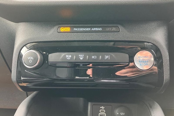 Used Ford Kuga 2025 for sale - 76255438: Photo 26