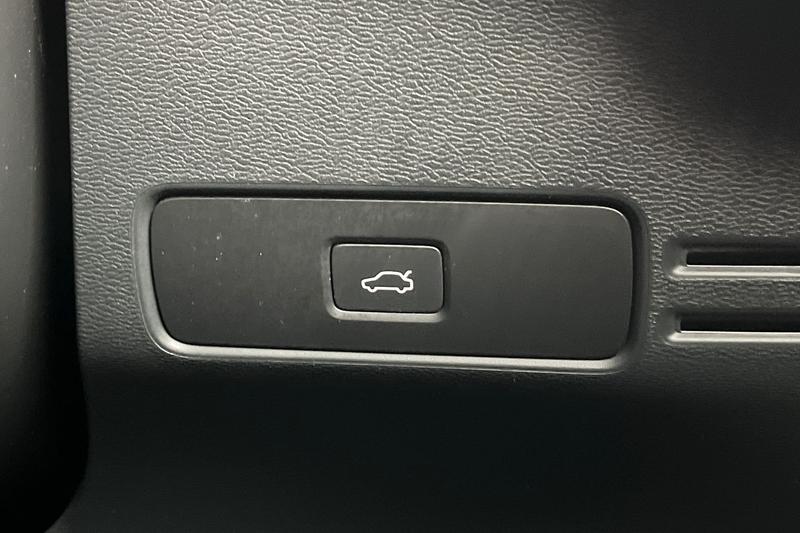 Used Volvo XC40 2022 for sale - 77679571: Photo 31