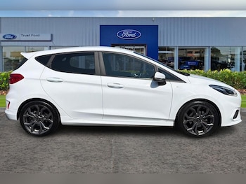 Used Ford Fiesta 2018 for sale - 79208897: Photo