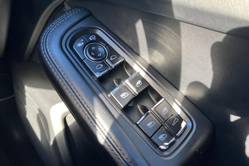 Used Porsche Macan 2020 for sale - 76703171: Photo 16