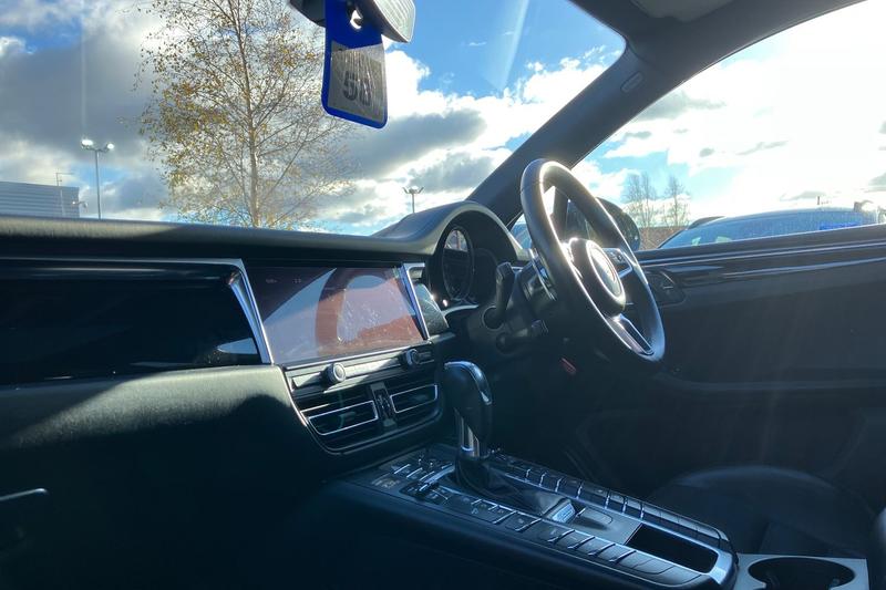 Used Porsche Macan 2020 for sale - 76703171: Photo 18