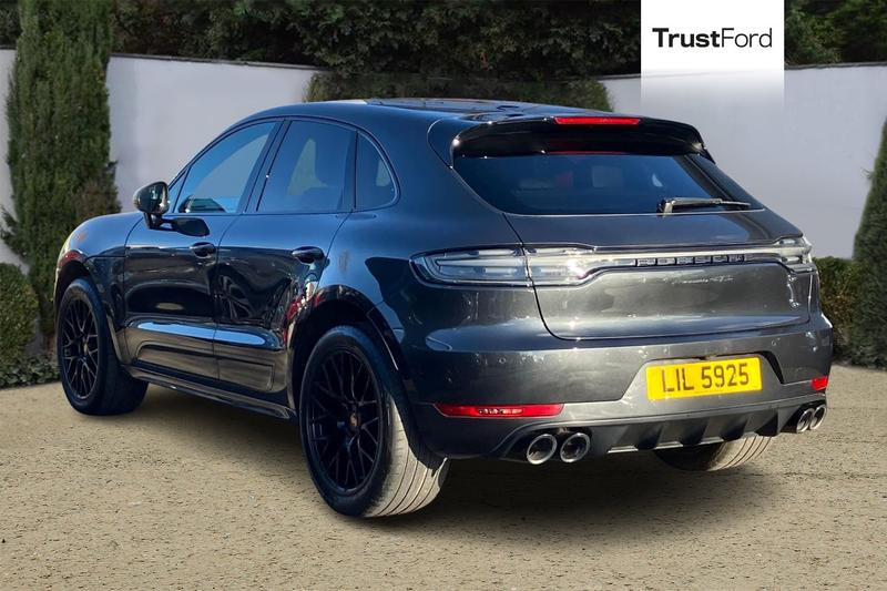 Used Porsche Macan 2020 for sale - 76703171: Photo 2