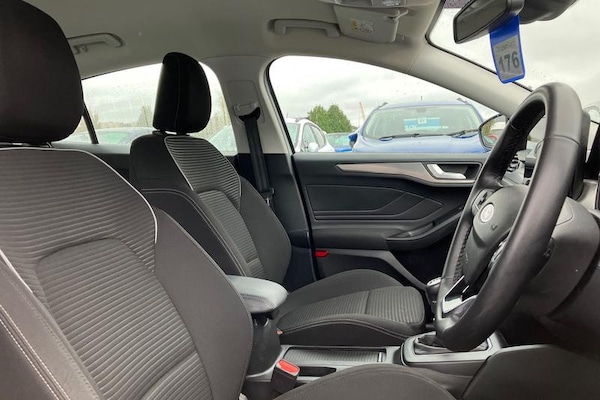 Used Ford Focus 2023 for sale - 76255382: Photo 17