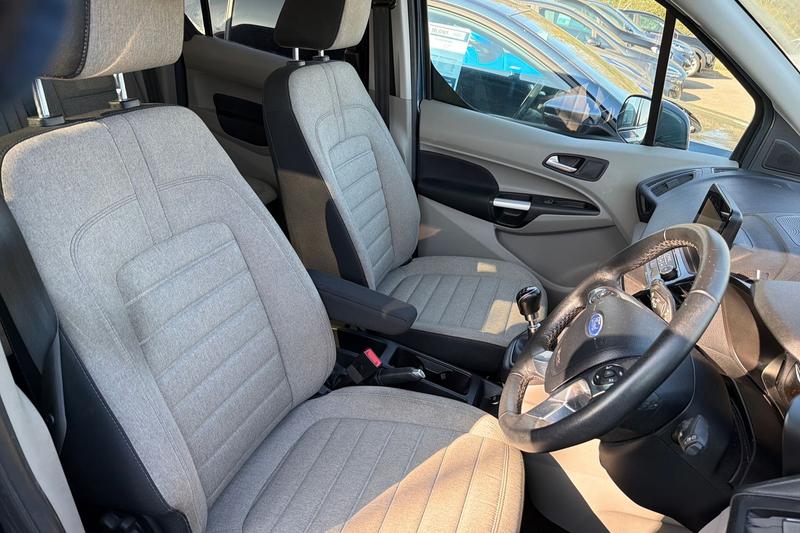 Used Ford Tourneo Connect 2019 for sale - 77951201: Photo 17