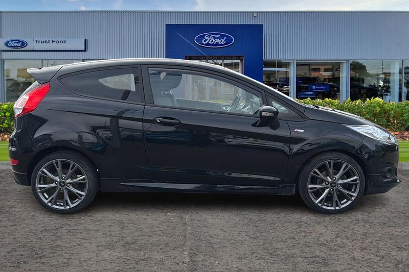 Used Ford Fiesta 2017 for sale - 77733165: Photo 3