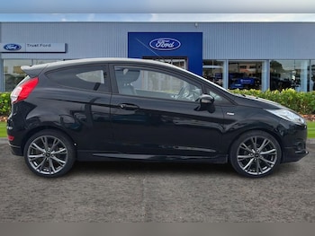 Used Ford Fiesta 2017 for sale - 77733165: Photo