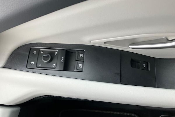 Used Ford Explorer 2024 for sale - 76290317: Photo 16