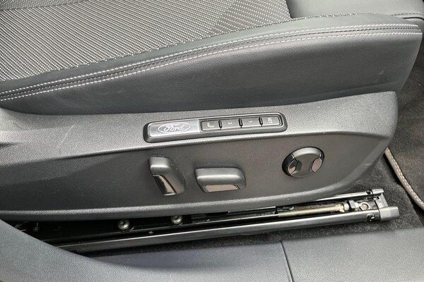 Used Ford Explorer 2024 for sale - 76290317: Photo 32