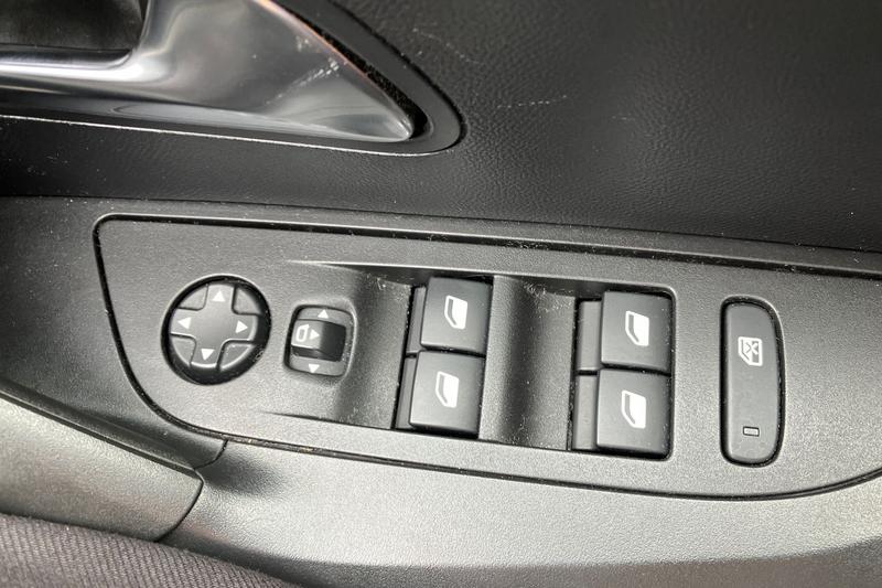 Used Peugeot 2008 2022 for sale - 76131556: Photo 16
