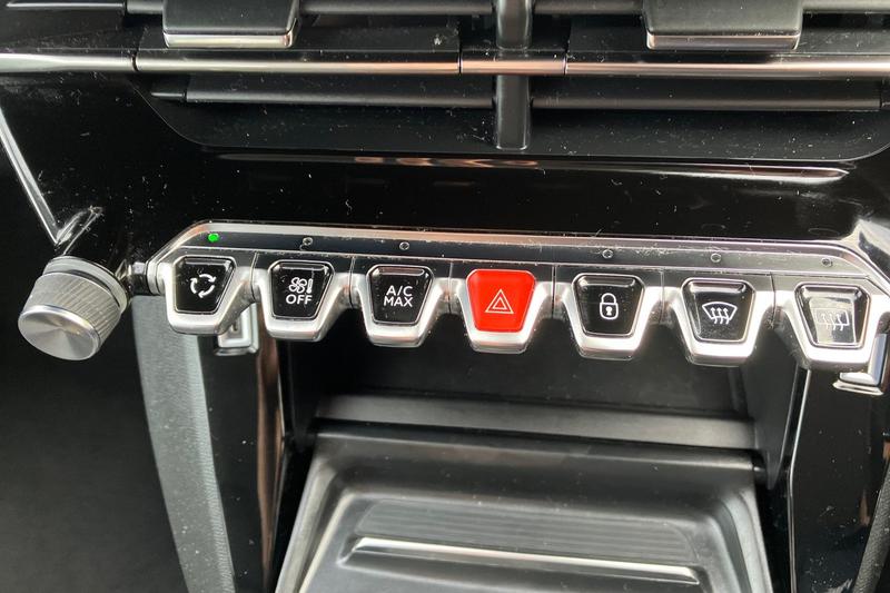 Used Peugeot 2008 2022 for sale - 76131556: Photo 26