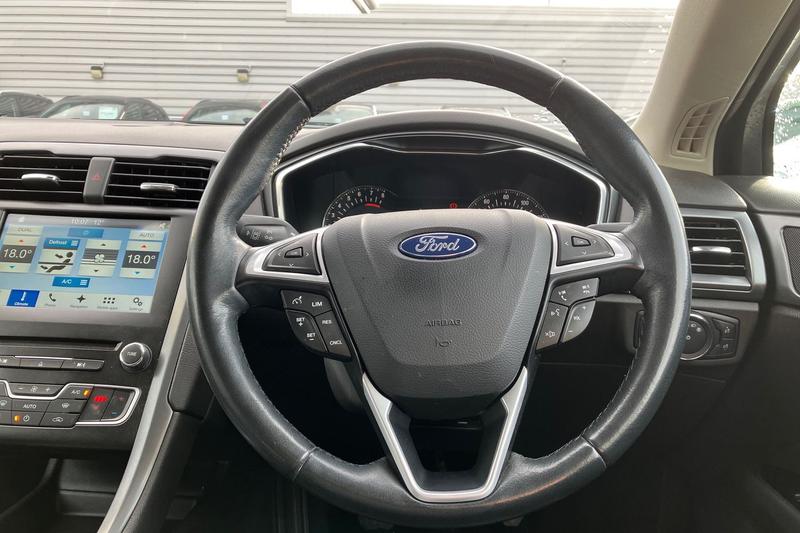 Used Ford Mondeo 2017 for sale - 76332599: Photo 12