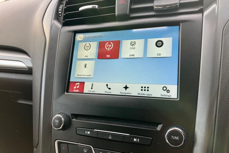 Used Ford Mondeo 2017 for sale - 76332599: Photo 27