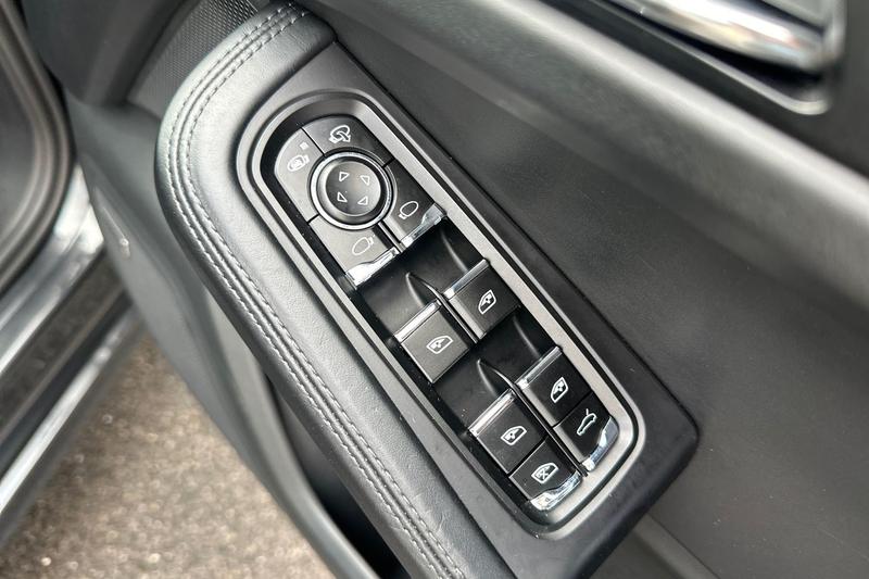 Used Porsche Macan 2020 for sale - 77412968: Photo 16