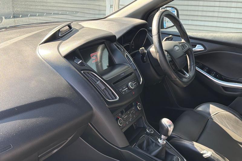 Used Ford Focus 2018 for sale - 78153036: Photo 18