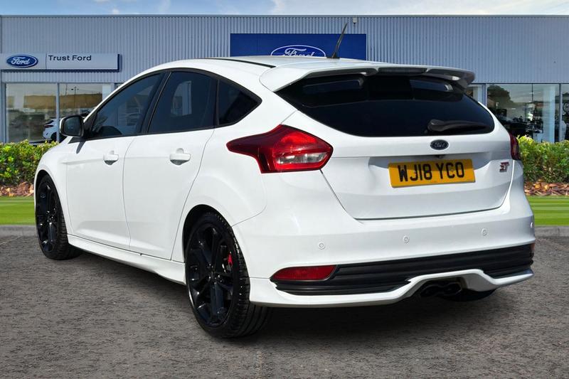 Used Ford Focus 2018 for sale - 78153036: Photo 2