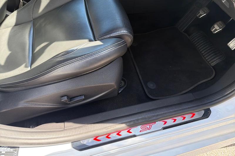 Used Ford Focus 2018 for sale - 78153036: Photo 24