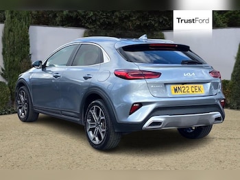 Used Kia XCeed 2022 for sale - 76216554: Photo 2