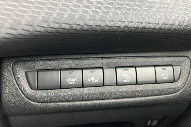 Used Peugeot 2008 2018 for sale - 76162015: Photo 23