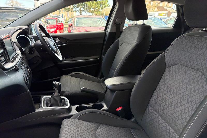 Used Kia Ceed 2019 for sale - 77918555: Photo 19