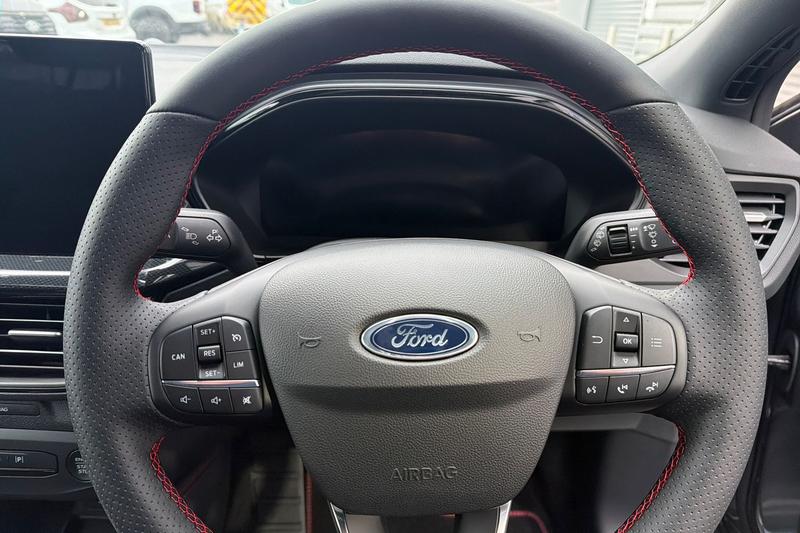 Used Ford Focus 2025 for sale - 77326796: Photo 12