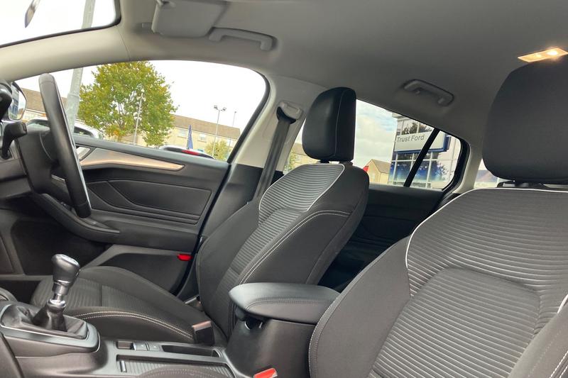 Used Ford Focus 2023 for sale - 76415756: Photo 19